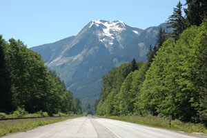 Guided Coach Ride to Exchamsiks River
